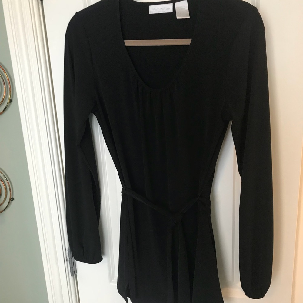 Black Worthington top that ties at waist